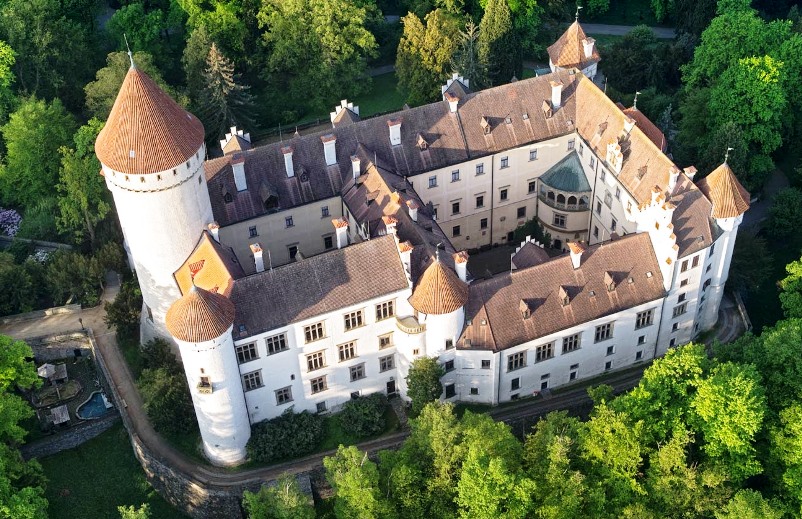 brno seznamka Benešov