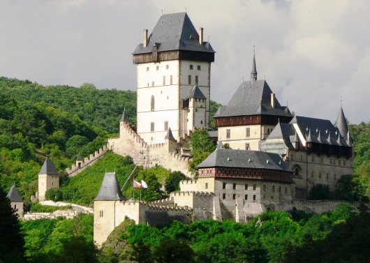 Vyhlídkový let nad hrad Karlštejn